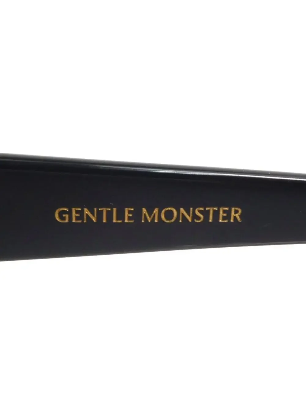 GENTLE MONSTER elevate your